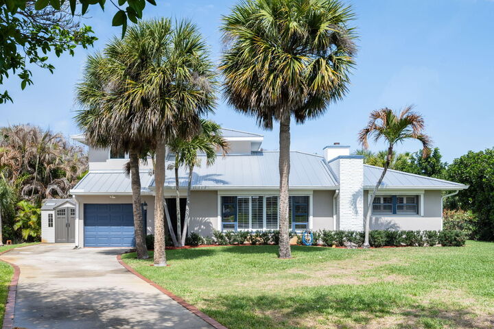 Property Photo:  715 Conn Way  FL 32963 