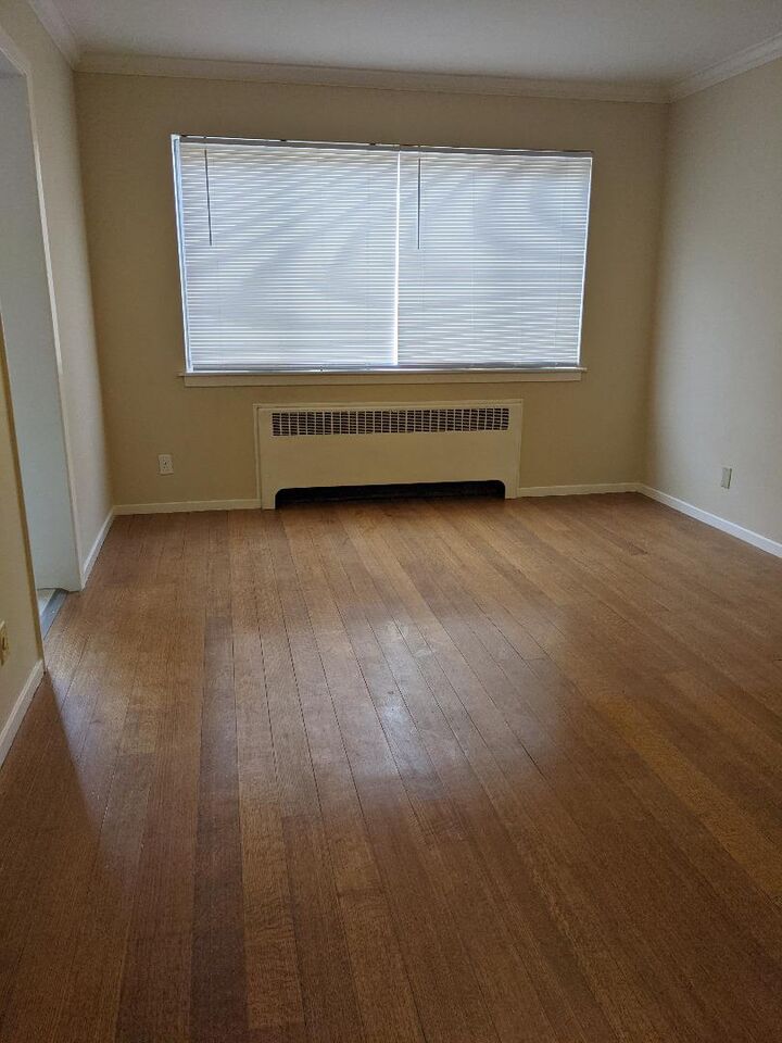 Property Photo:  40 West 4th Avenue 107  CA 94402 