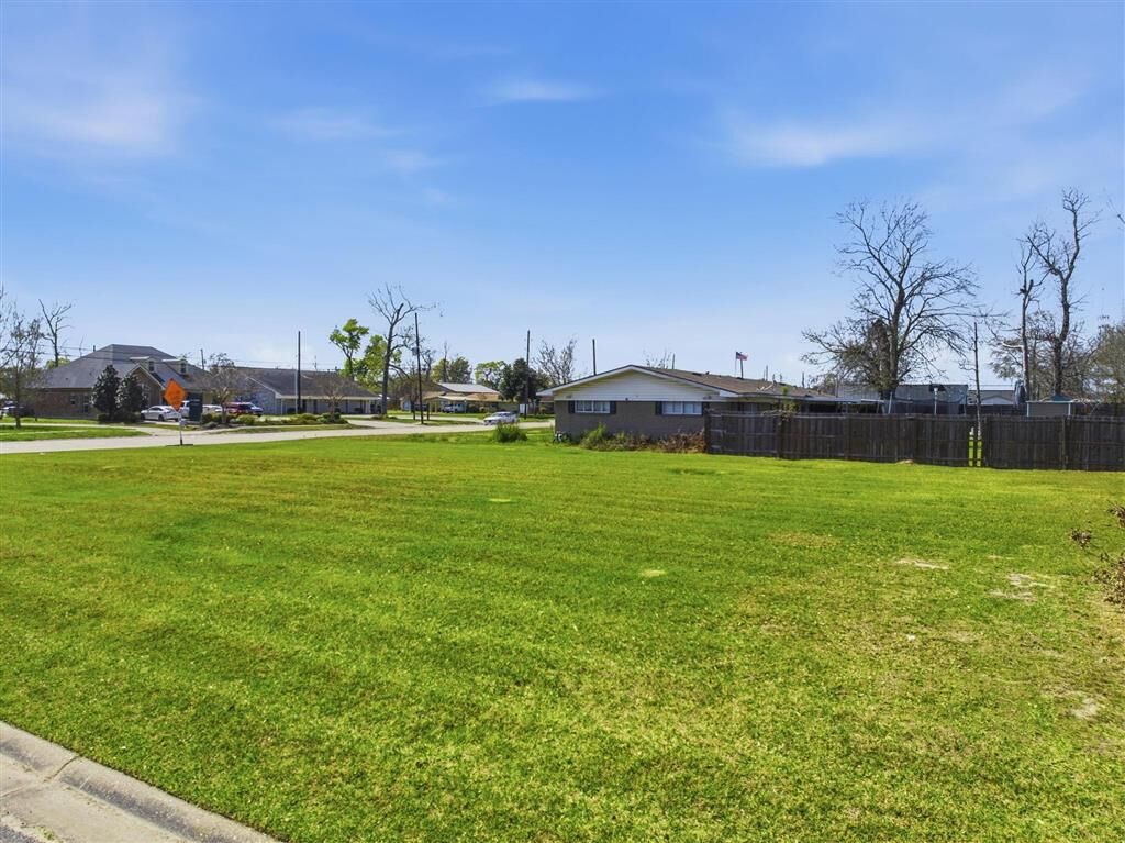 Property Photo:  0 Maplewood Dr Drive  LA 70663 