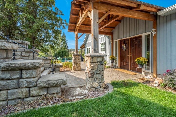 Property Photo:  15717 E Cooper Rd  WA 99021 