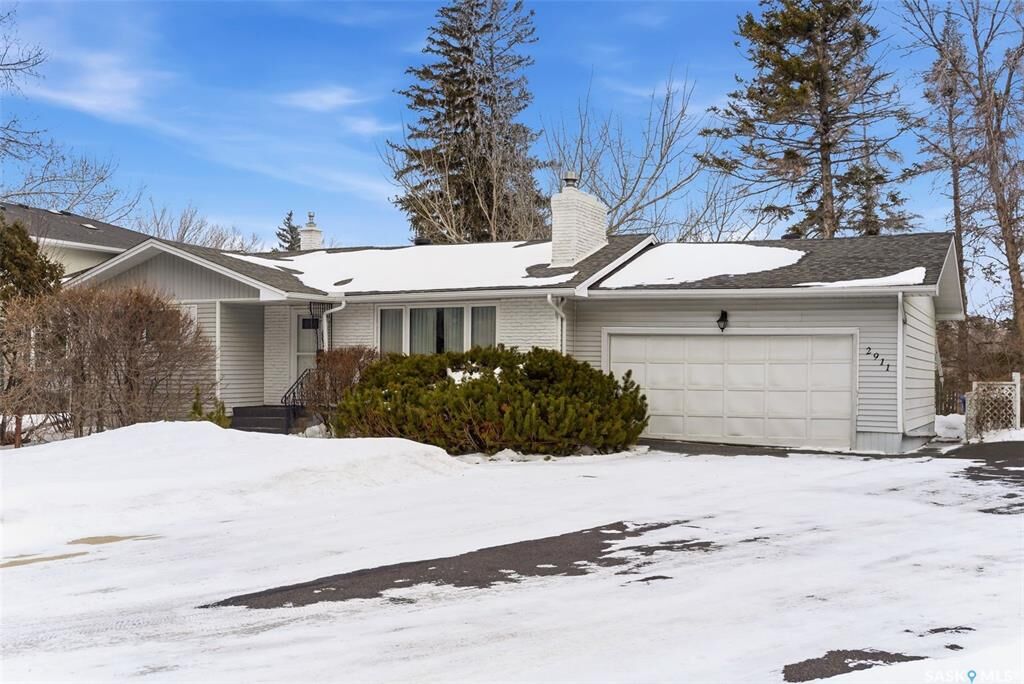 Photo de la propriété:  2911 Lacon Street  SK S4N 2A9 