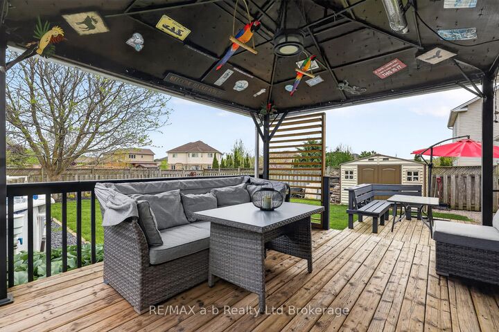Property Photo: 20 Owen Street ON N5C 4G7