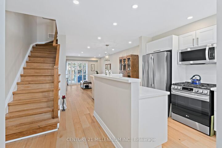 Photo de la propriété:  6699 Falconer Drive 19  ON L5N 2E3 