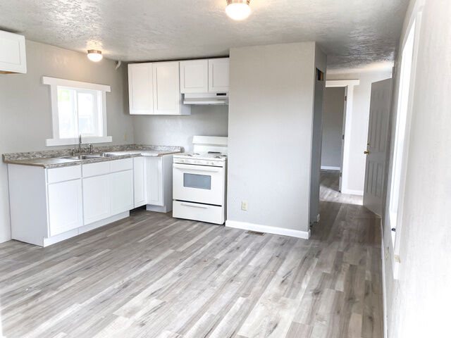 Property Photo:  425 N Esquire Pkwy 167  UT 84513 