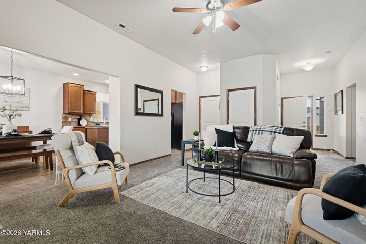 Property Photo:  2012 S 58th Ave  WA 98903 