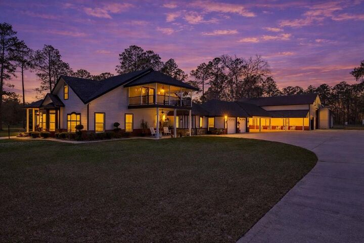 Property Photo:  376488 Kings Ferry Road  FL 32046 