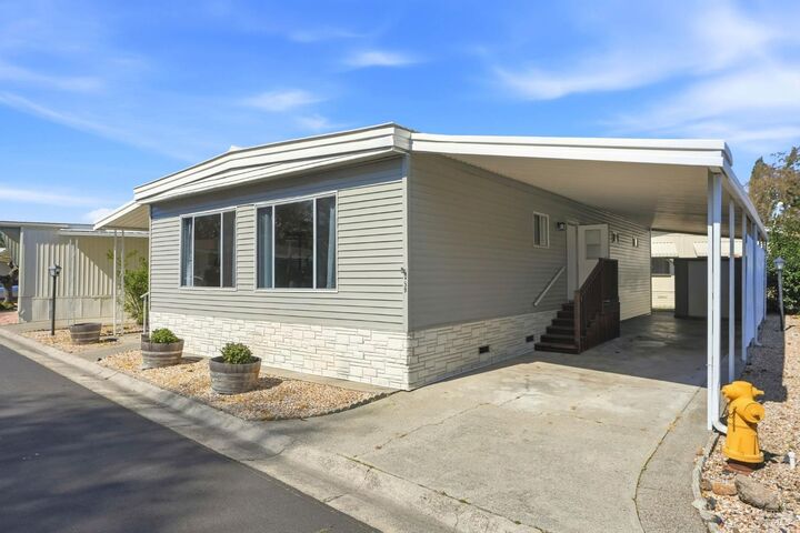 Property Photo:  59 Colonial Park Drive  CA 95403 