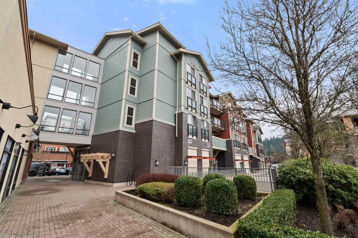 Property Photo:  45530 Market Way 407  BC V2R 0M5 