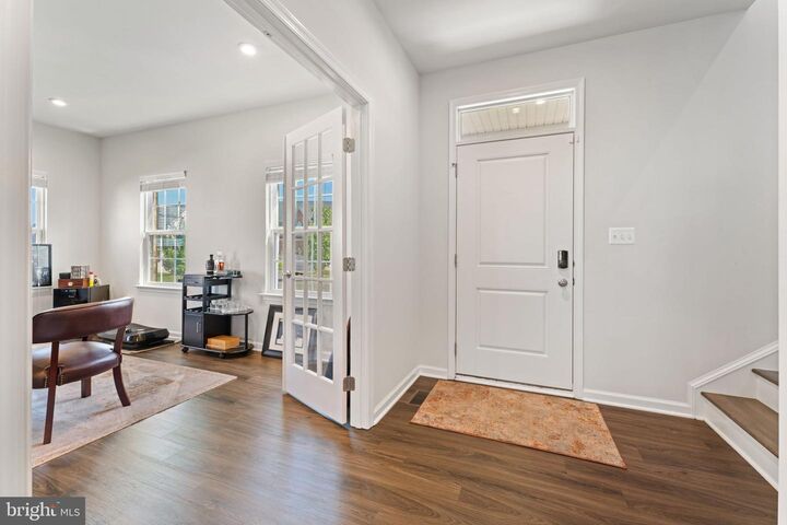 Property Photo:  607 Rexford Way  MD 20774 