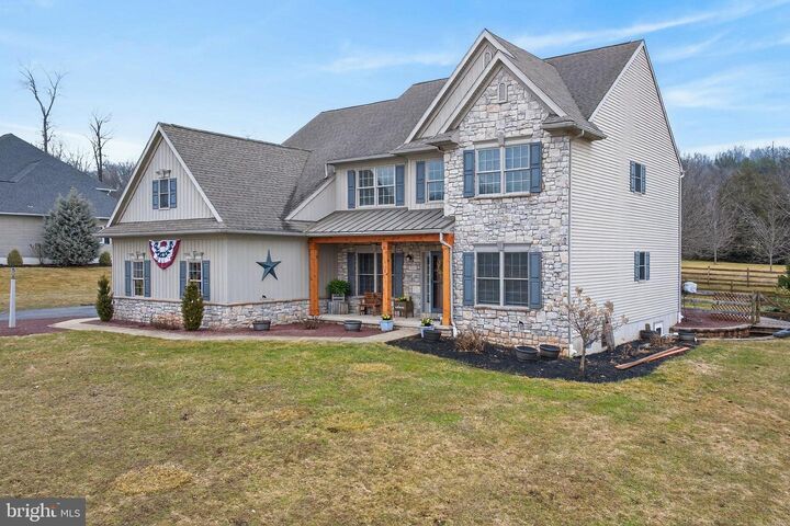 Property Photo:  104 Royal Horse Way  PA 17569 