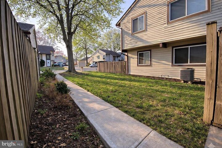 Property Photo:  1721 Leisure Way  MD 21114 