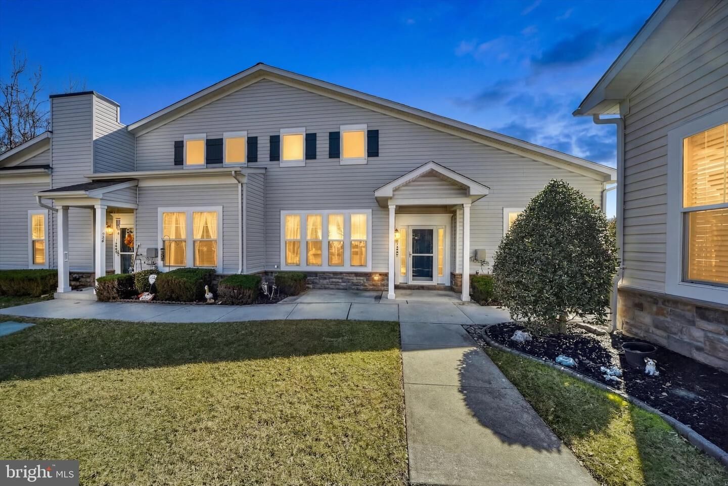 Property Photo: 124 Jacobia Drive B-8 MD 21122