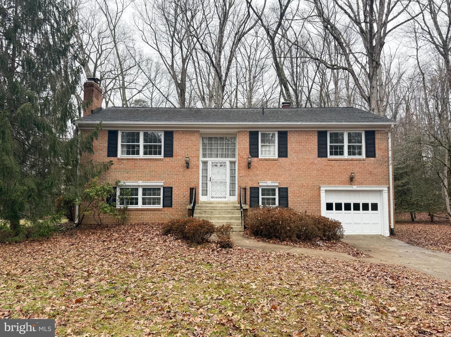 Property Photo: 3106 Hunt Road VA 22124
