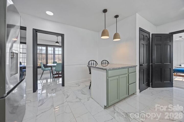 Property Photo: 1352 City Lake Road NC 27292