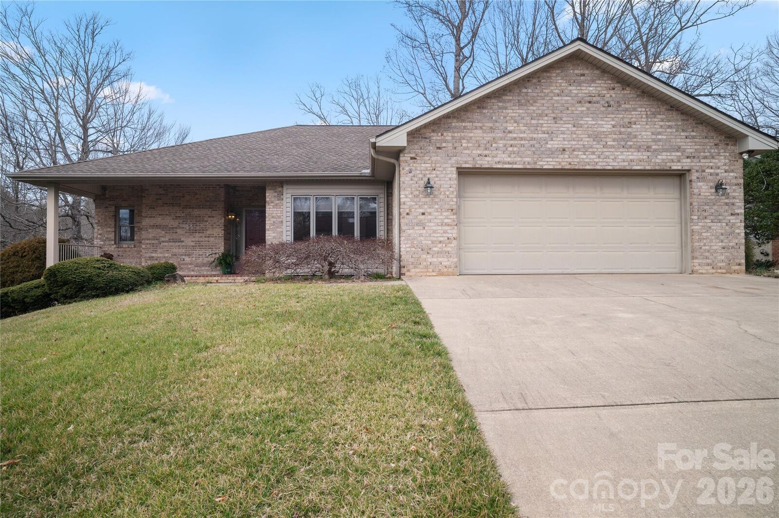 Property Photo:  105 Fairway Knoll Drive  NC 28739 