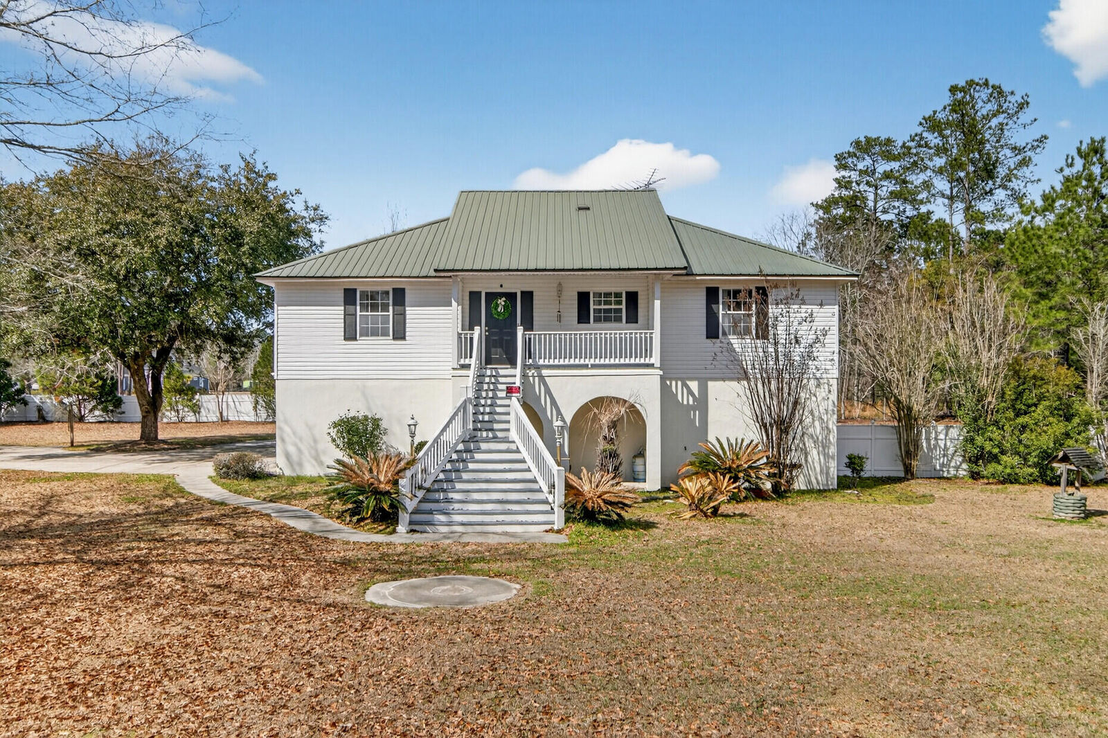 Property Photo:  100 Hazel Drive  SC 29483 