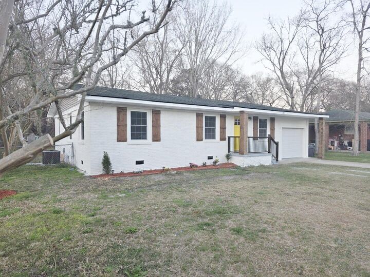 Property Photo:  20 Newark Avenue  SC 29445 