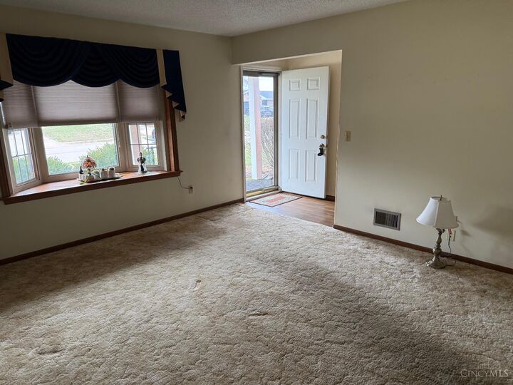 Property Photo:  504 Meadow Lane  OH 45067 