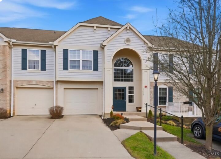 Property Photo:  101 Postoak Lane  OH 45150 