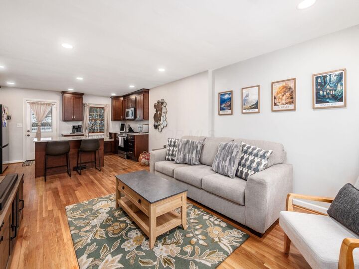 Property Photo:  366 Parkview Drive  OH 43202 