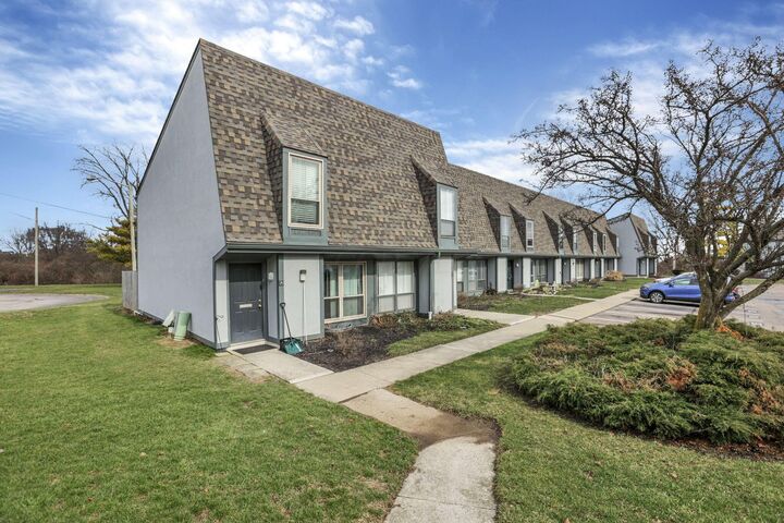 Property Photo:  1022 Galliton Court  OH 43220 