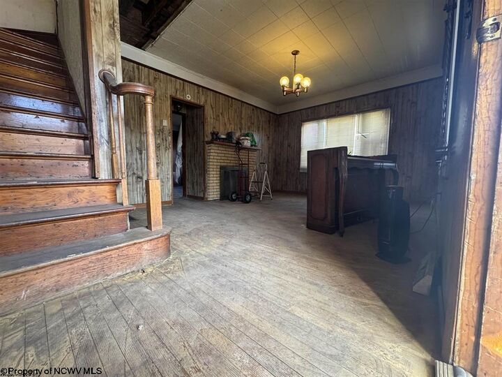 Property Photo:  124 Chestnut Street  WV 26452 