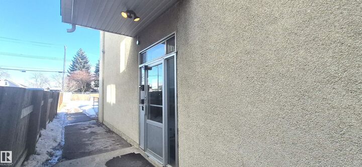 Property Photo:  11907 81 Street NW 201  AB T5B 2S7 