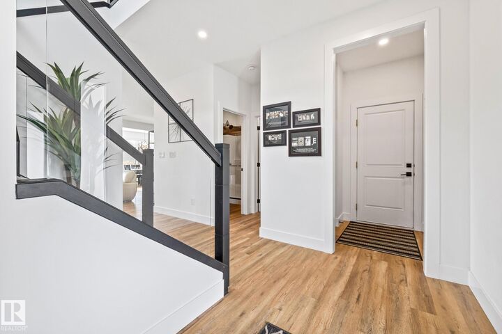 Photo de la propriété:  3109 Pelerin Crescent  AB T4X 2Y1 