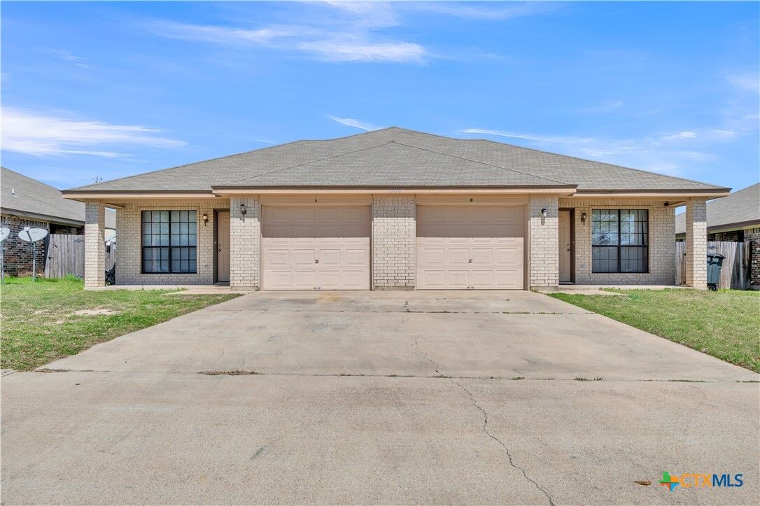 Property Photo:  1305 Nicholas Circle  TX 76542 