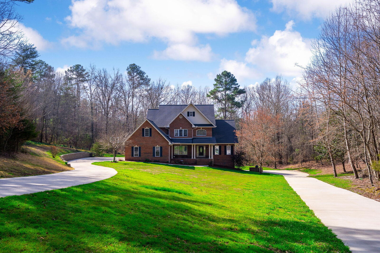 Property Photo:  153 Nix Road  TN 37327 