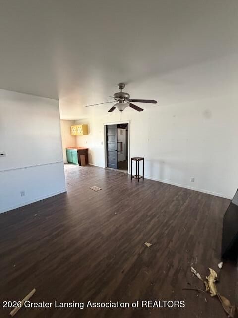 Property Photo:  1102 Willow Street  MI 49286 