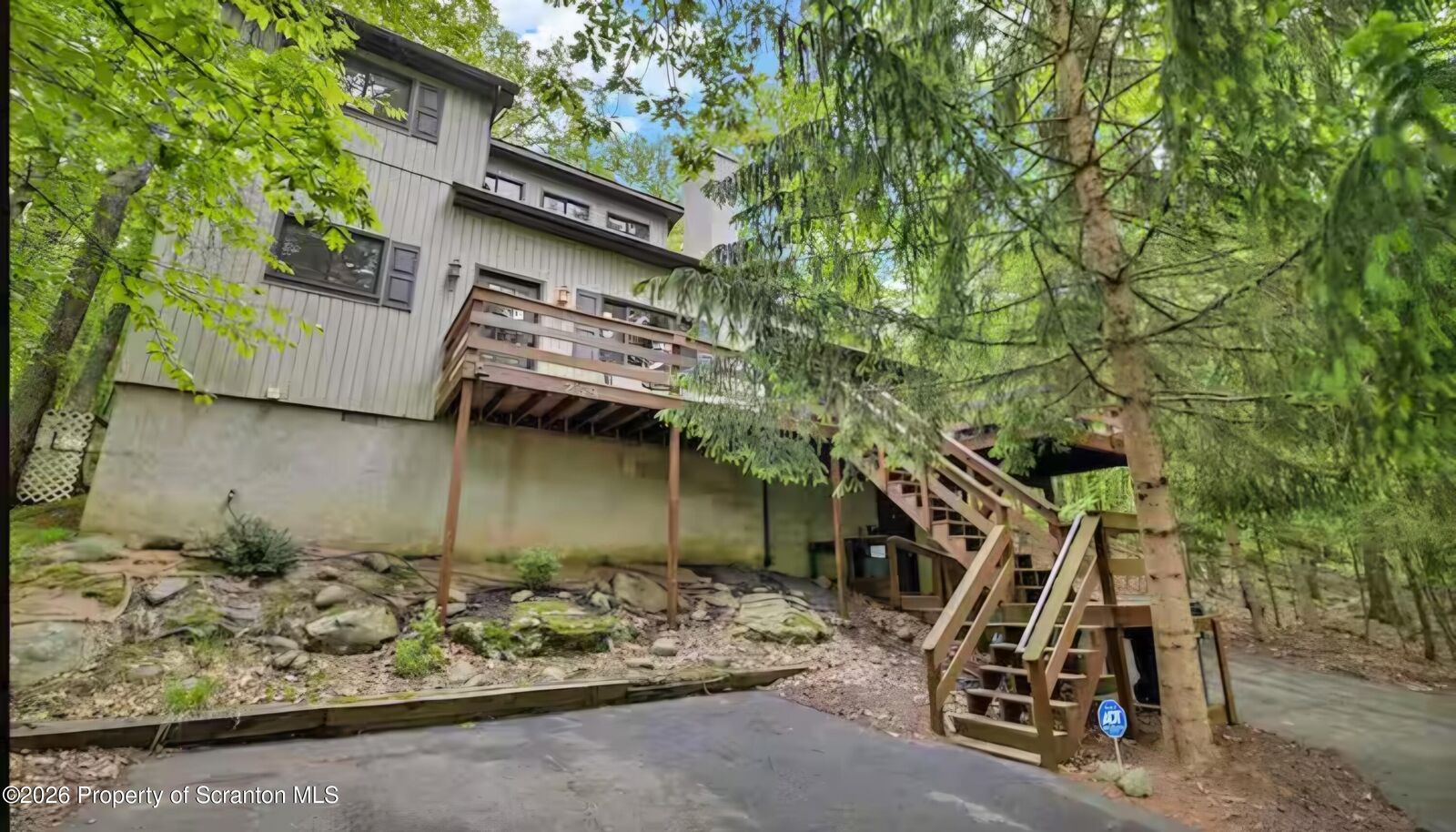 Property Photo:  259 Sandlewood Drive  PA 18301 