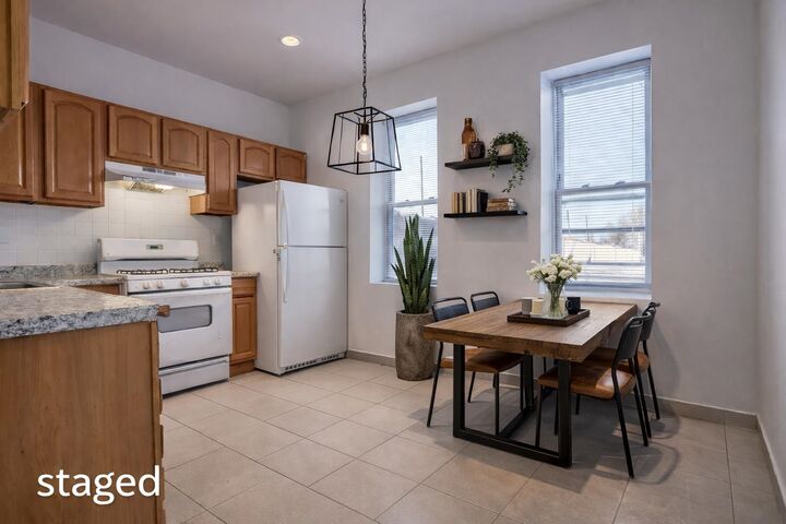 Property Photo:  266 Central Ave 1  NJ 07307 