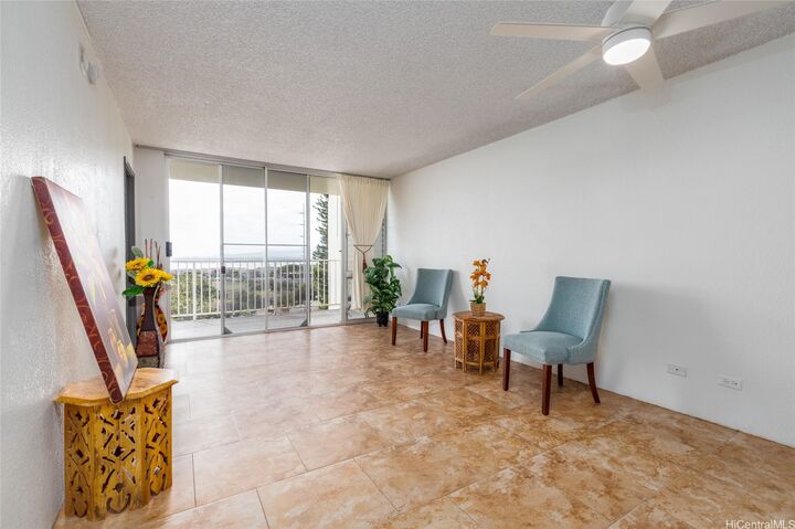 Property Photo:  98-099 Uao Place 609  HI 96701 