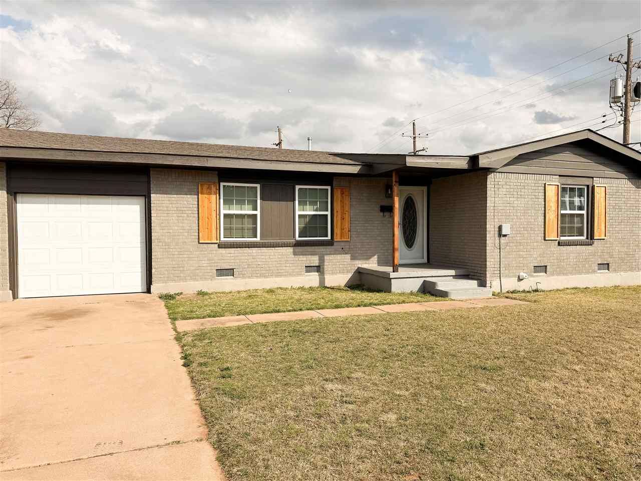Property Photo: 1415 NW 44th St OK 73505