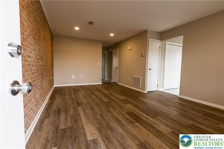 Property Photo:  4074 Winfield Terrace  PA 18045 