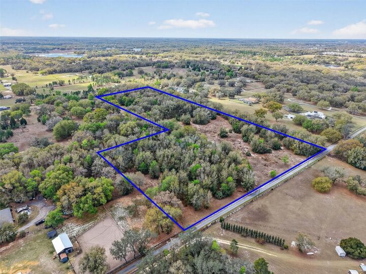 Property Photo:  3800 Double D Circle R  FL 32159 