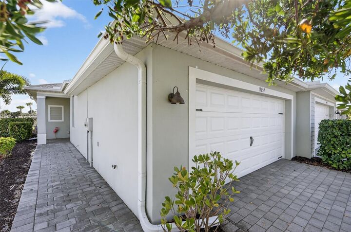 Property Photo:  17757 Woodland Court  FL 33982 