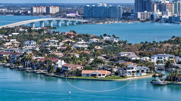 Property Photo:  376 West Royal Flamingo Drive  FL 34236 