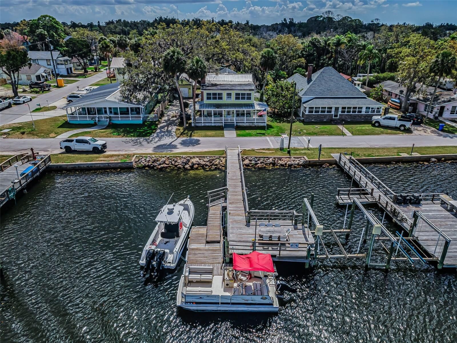 Property Photo: 5038 Sunset Boulevard FL 34668