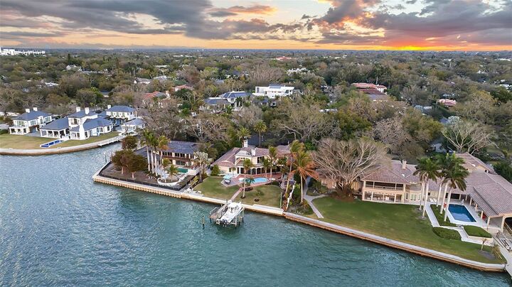 Property Photo:  1504 S Lodge Drive  FL 34239 