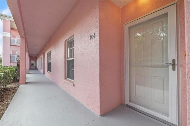 Property Photo:  2061 Willow Hammock Circle 104  FL 33983 