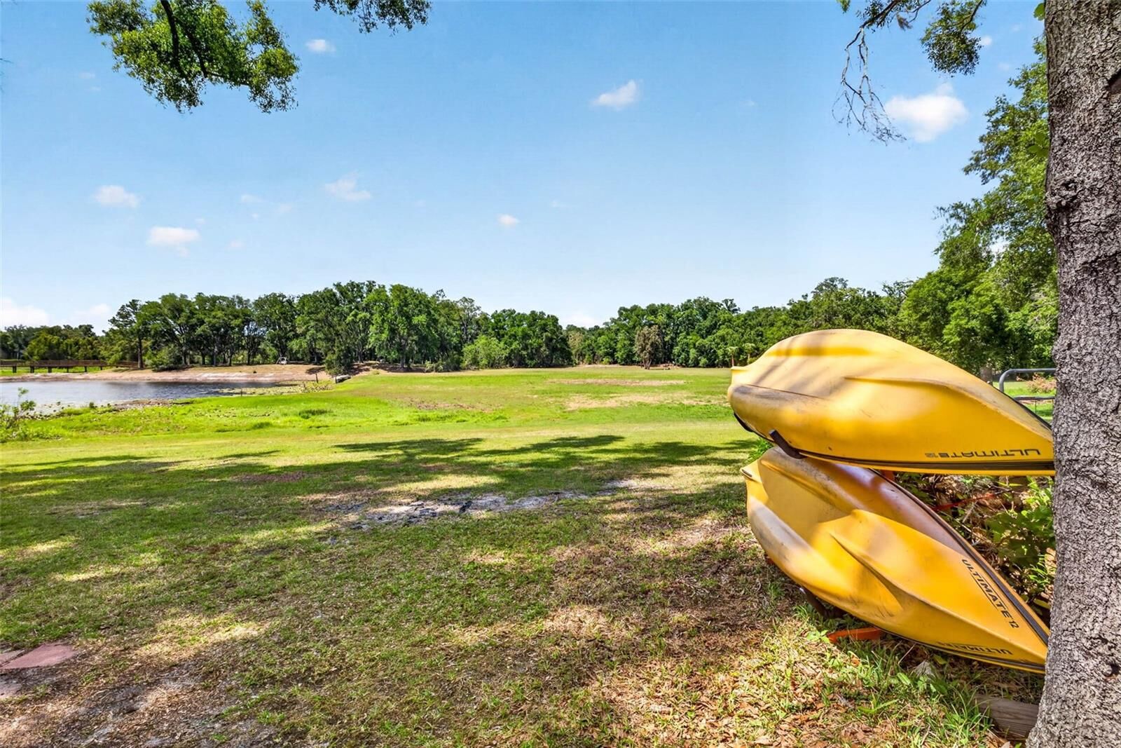 Property Photo: 16330 Hanna Road FL 33549