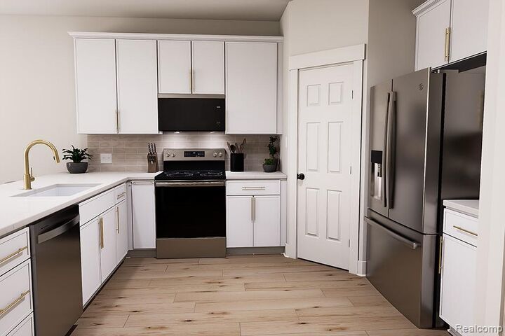 Property Photo:  54193 Grand Boulevard  MI 48316 