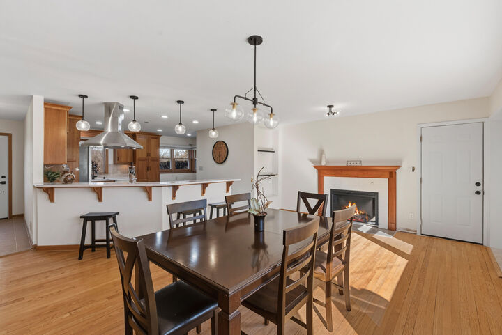 Property Photo: 9032 N Regent Rd WI 53217