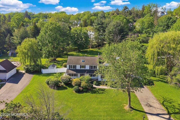 Property Photo:  7 Shire Way  NJ 07748 