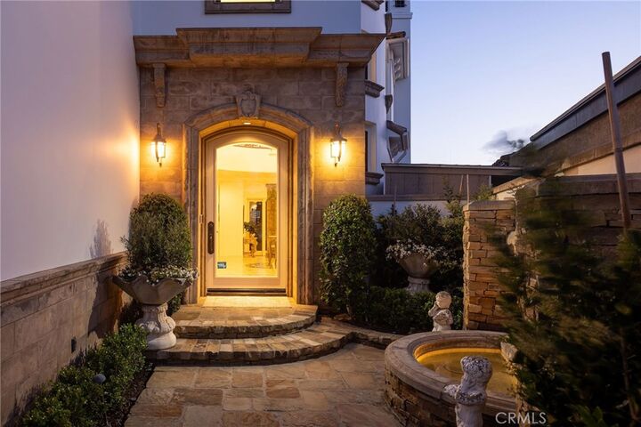 Property Photo:  16111 Santa Barbara Lane  CA 92649 