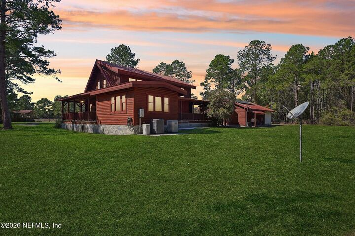 Property Photo:  5040 Sagebrush Avenue  FL 32656 