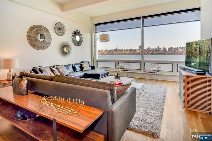 Property Photo: 9 Somerset Lane 405 NJ 07020