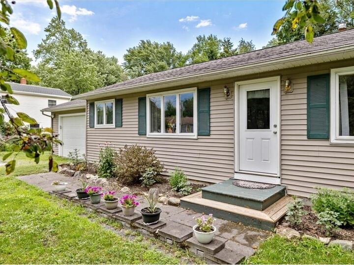 Property Photo:  102 McGinn Drive  VT 05478 